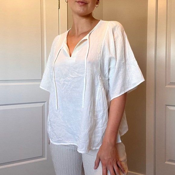 NWT Banana Republic Embroidered Flowy Blouse - Picture 3 of 11